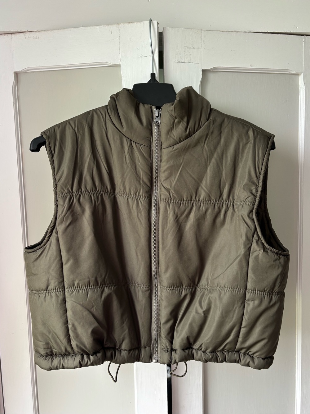 Thread and Supply Cropped Puffer Vest Size XS